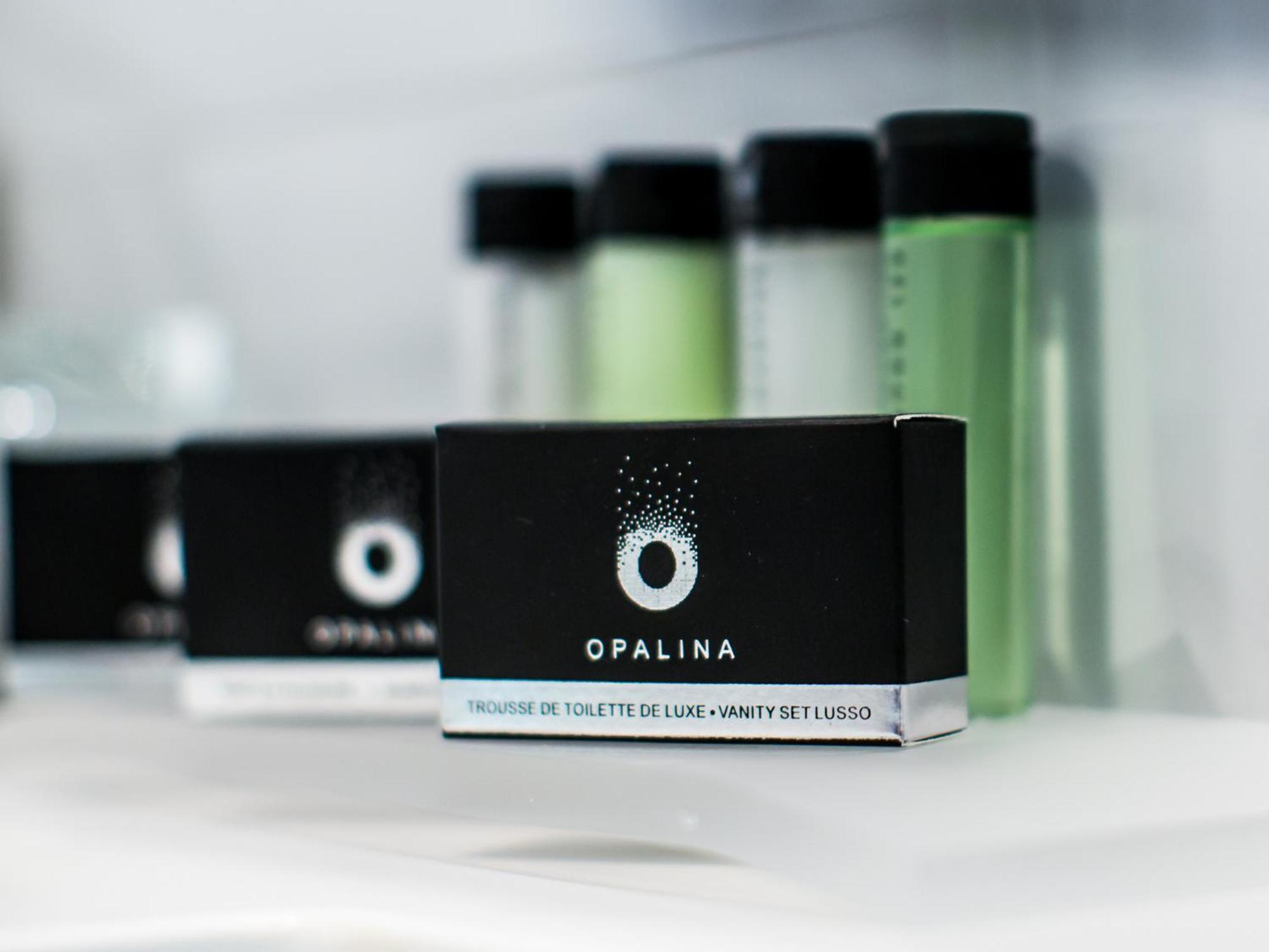 Otl Gouverneur แชร์บูร์ก ภายนอก รูปภาพ Opalina soap