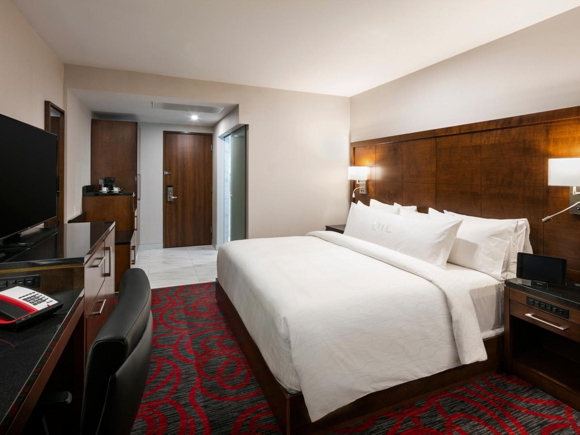 Otl Gouverneur แชร์บูร์ก ภายนอก รูปภาพ A guest room at the hotel